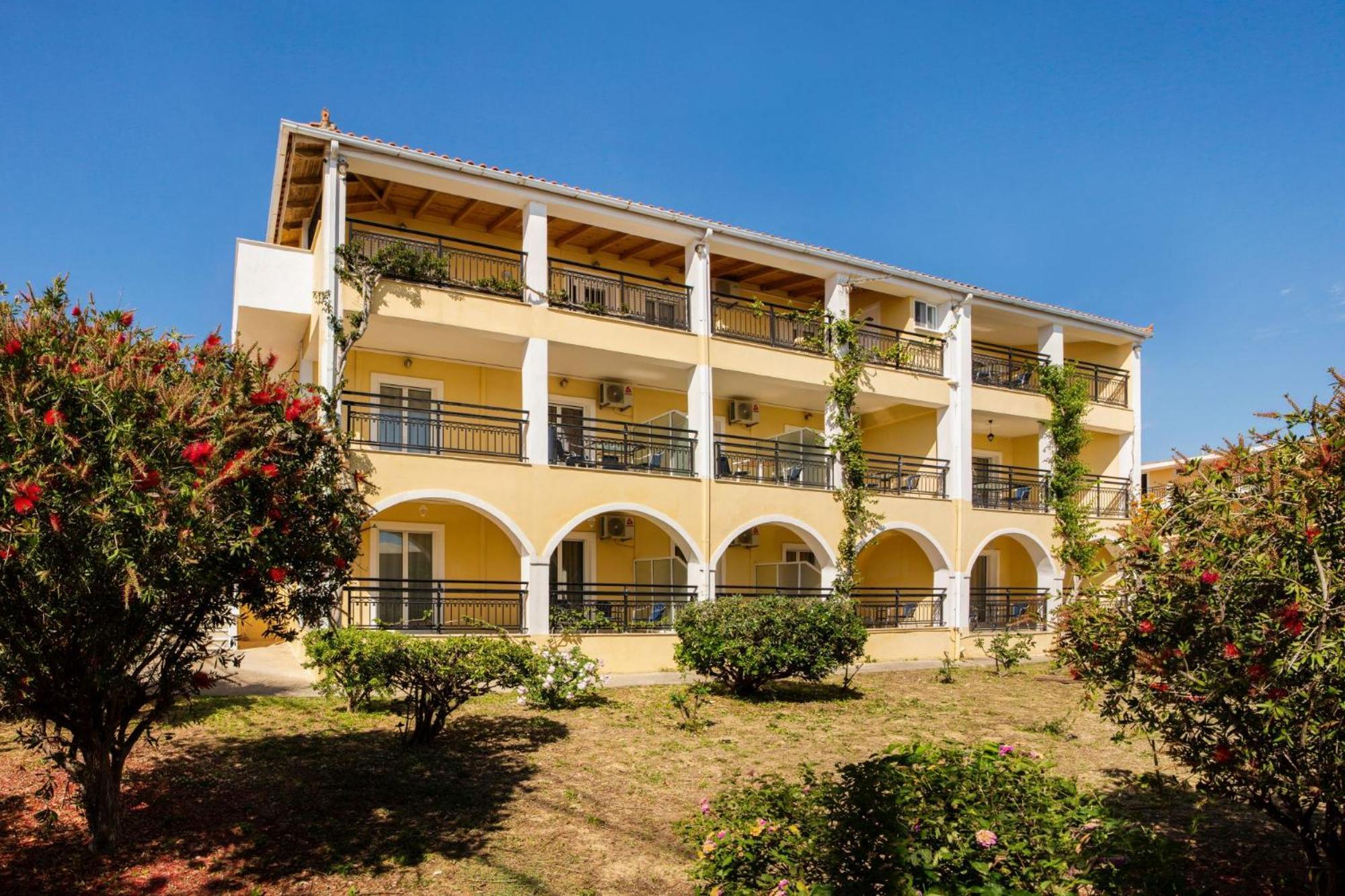 Searocco Studios & Apartments - Close To Alykes Center, By Zantewize ภายนอก รูปภาพ