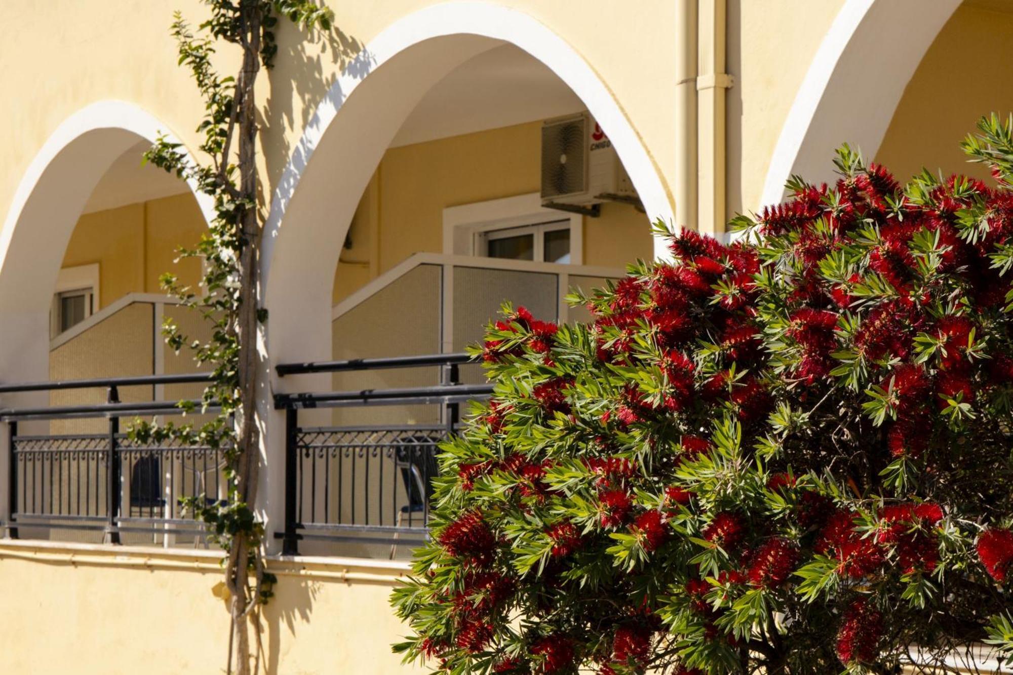Searocco Studios & Apartments - Close To Alykes Center, By Zantewize ภายนอก รูปภาพ