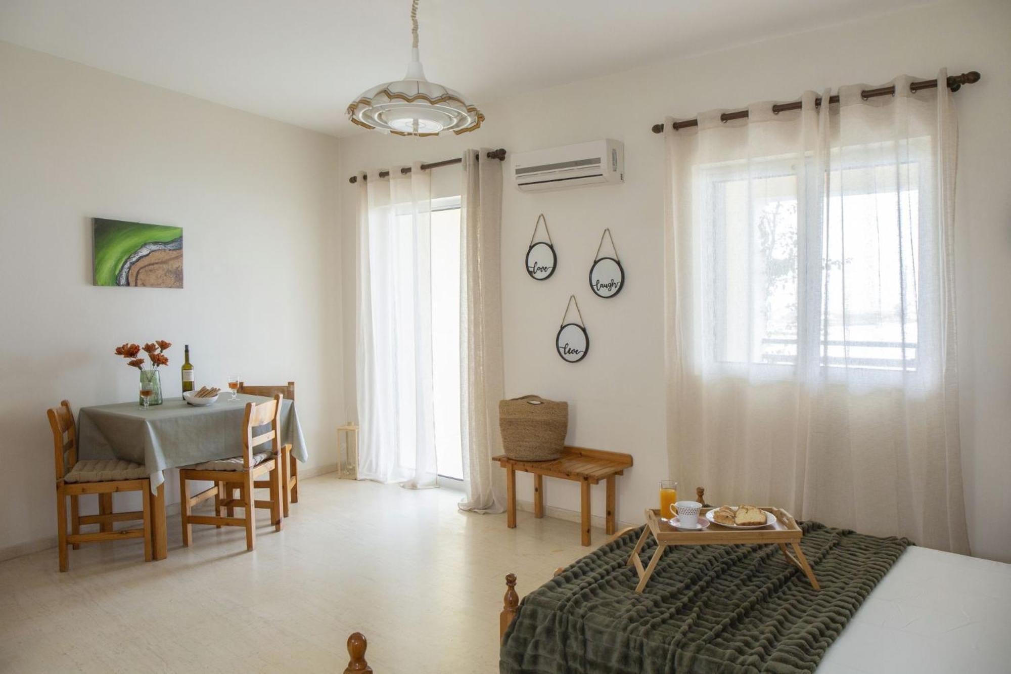 Searocco Studios & Apartments - Close To Alykes Center, By Zantewize ภายนอก รูปภาพ